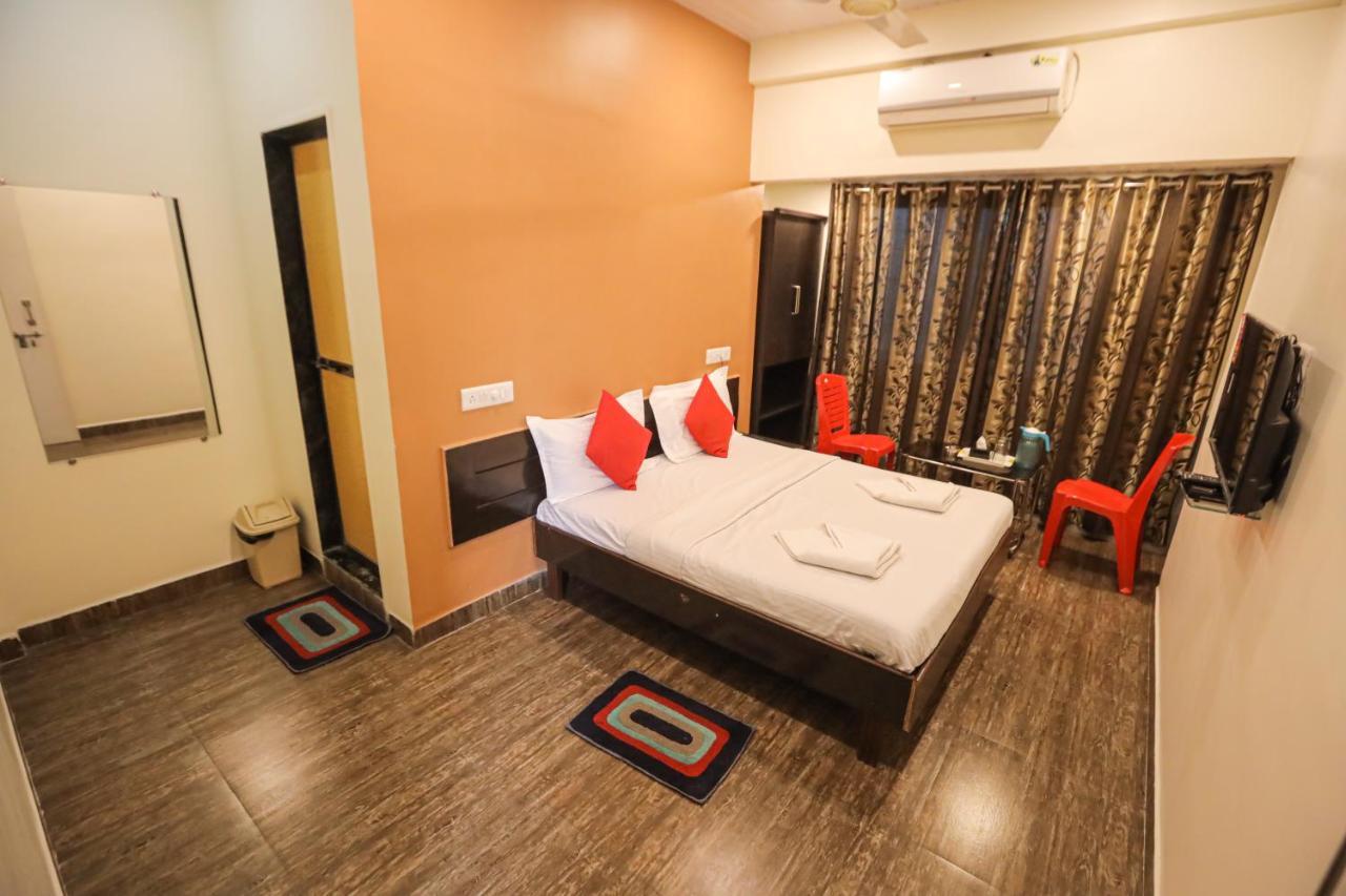 Hotel Sai Niwas โลนาวาลา ภายนอก รูปภาพ