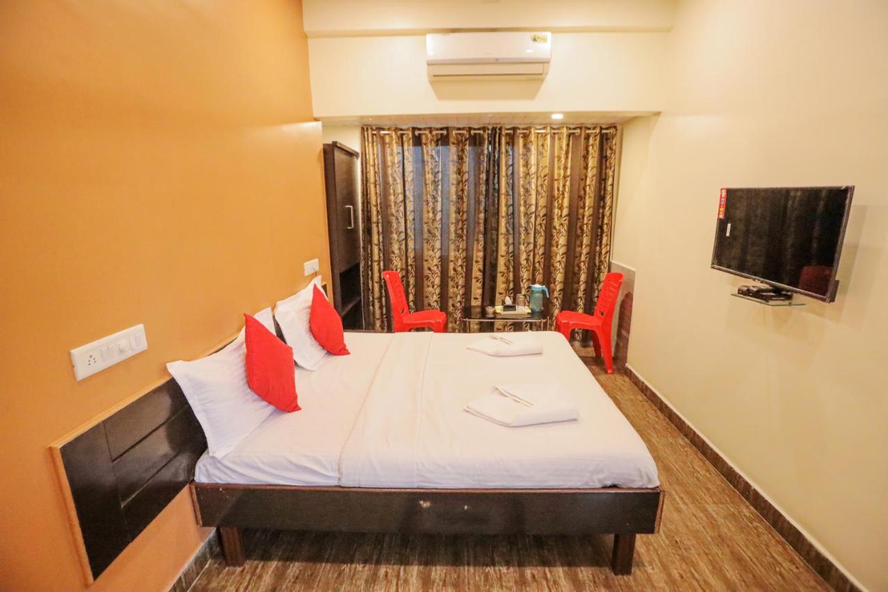 Hotel Sai Niwas โลนาวาลา ภายนอก รูปภาพ