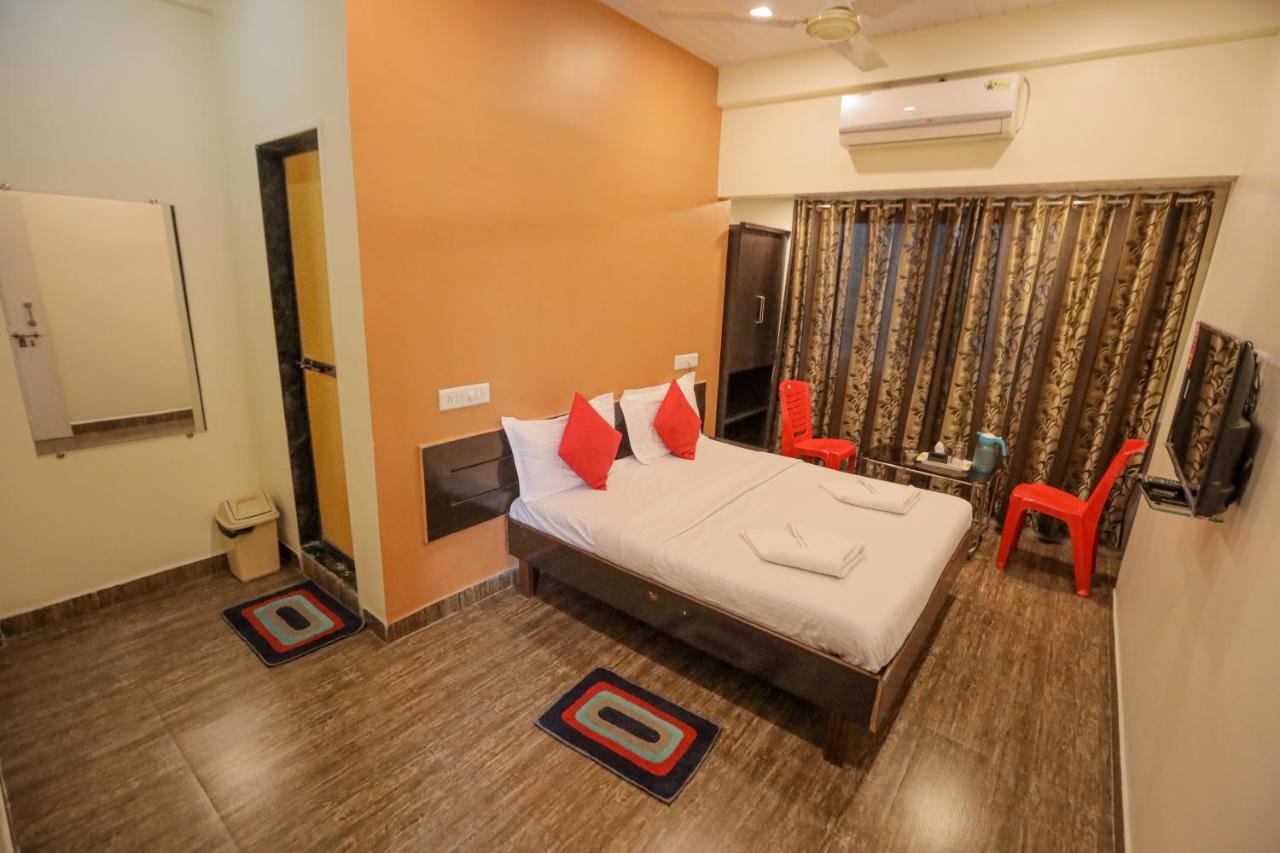 Hotel Sai Niwas โลนาวาลา ภายนอก รูปภาพ