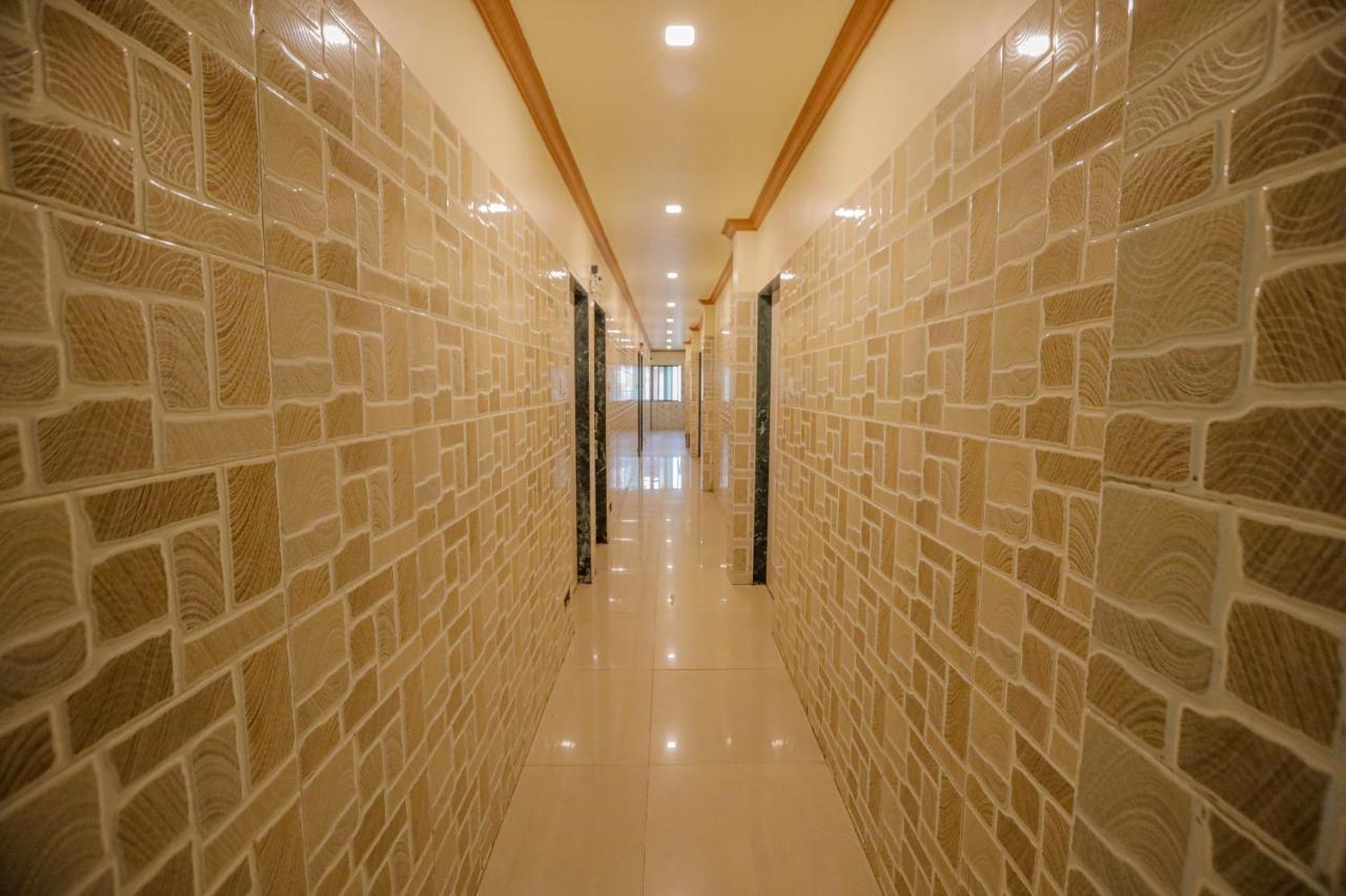 Hotel Sai Niwas โลนาวาลา ภายนอก รูปภาพ