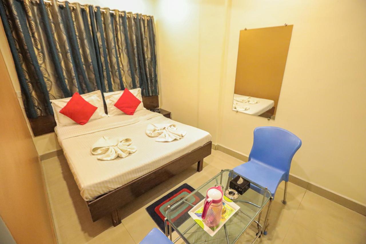 Hotel Sai Niwas โลนาวาลา ภายนอก รูปภาพ